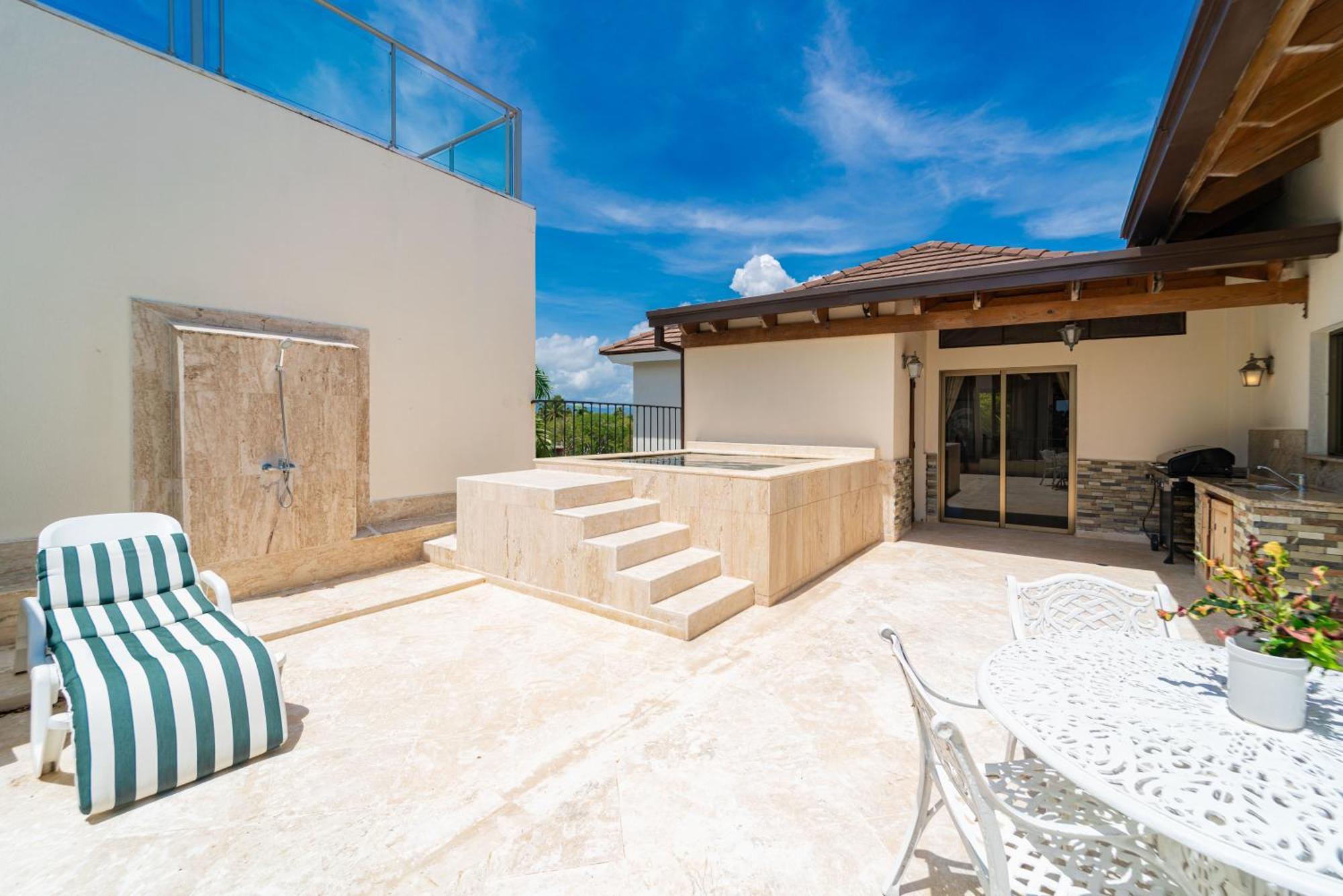 Suites At Grand Laguna Beach By Calisto Stays โซซูอา ภายนอก รูปภาพ