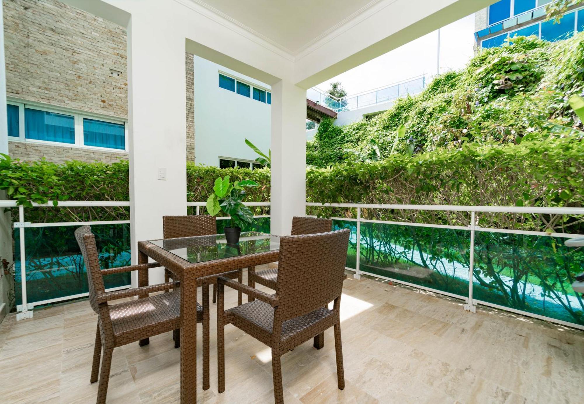 Suites At Grand Laguna Beach By Calisto Stays โซซูอา ภายนอก รูปภาพ